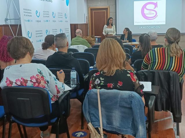 Las enfermeras reclaman poder activar los protocolos de denuncia por violencia de género en Canarias.